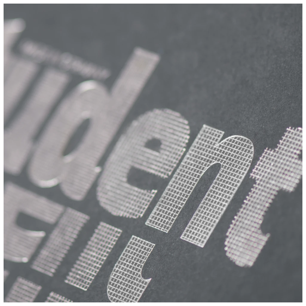 Collegeblock Premium Student „Hardwired“ | A4, Lineatur 27, 80 Blatt, schwarz/silber